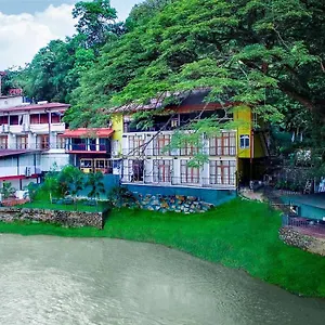 Hotel Gangaaddara, Kandy